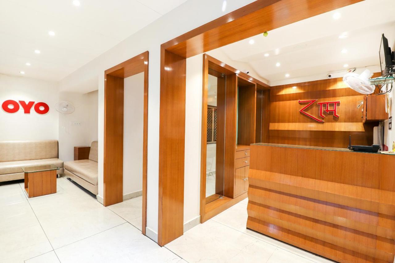 Oyo 26781 Hotel Raghupati Ayodhya Ngoại thất bức ảnh