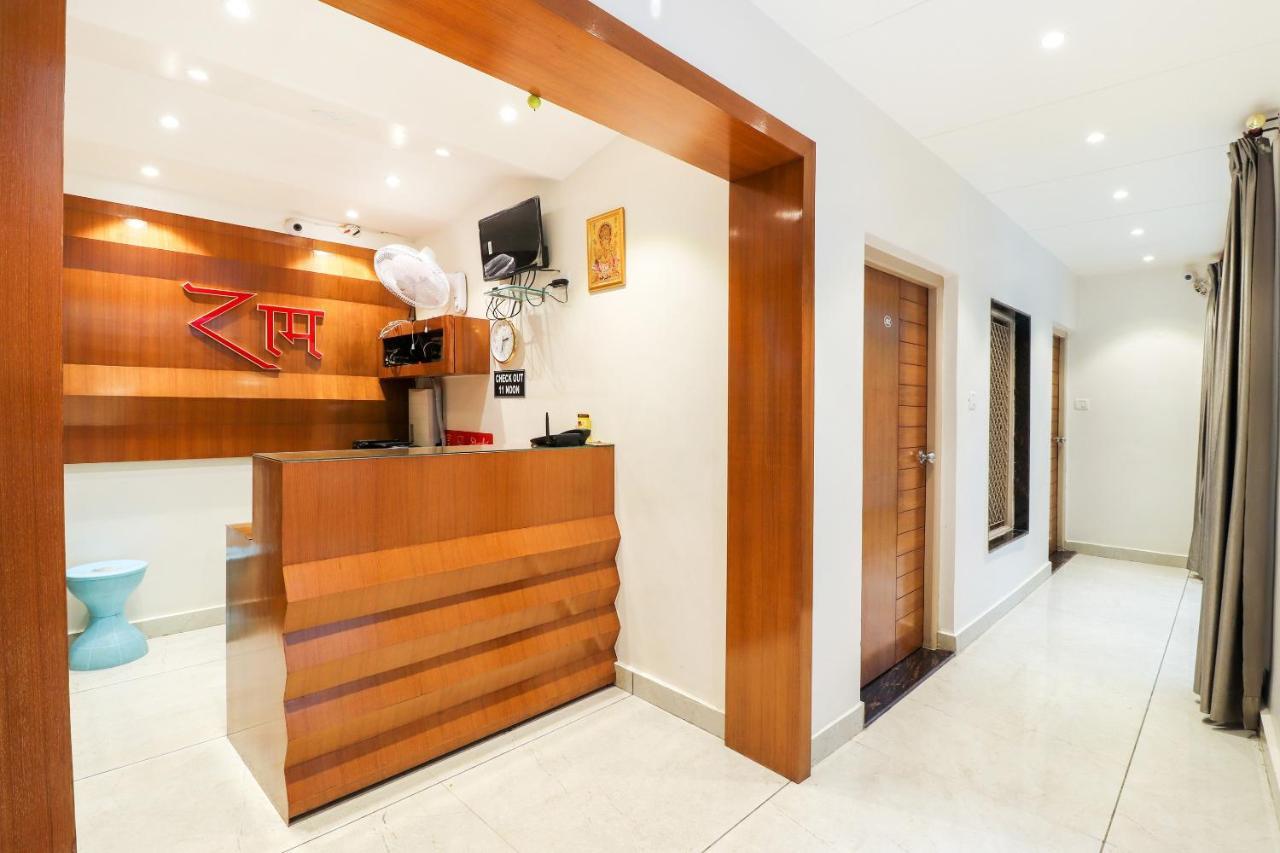 Oyo 26781 Hotel Raghupati Ayodhya Ngoại thất bức ảnh