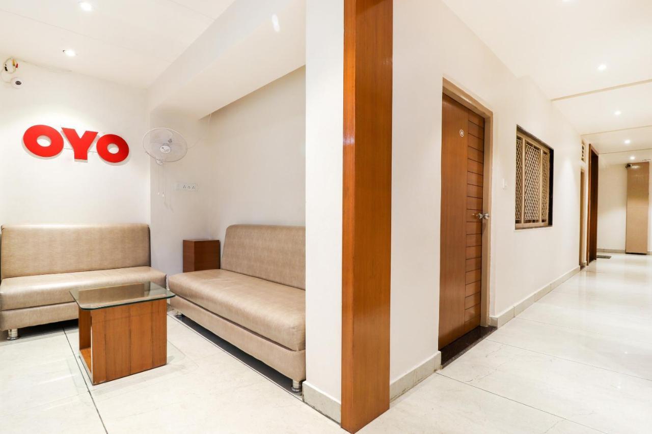 Oyo 26781 Hotel Raghupati Ayodhya Ngoại thất bức ảnh